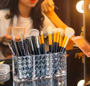 Transparent Acrylic Cosmetic Storage Box Beauty Egg Makeup Brush Holder Desktop Organizer for Eyebrows pencil powder Brush