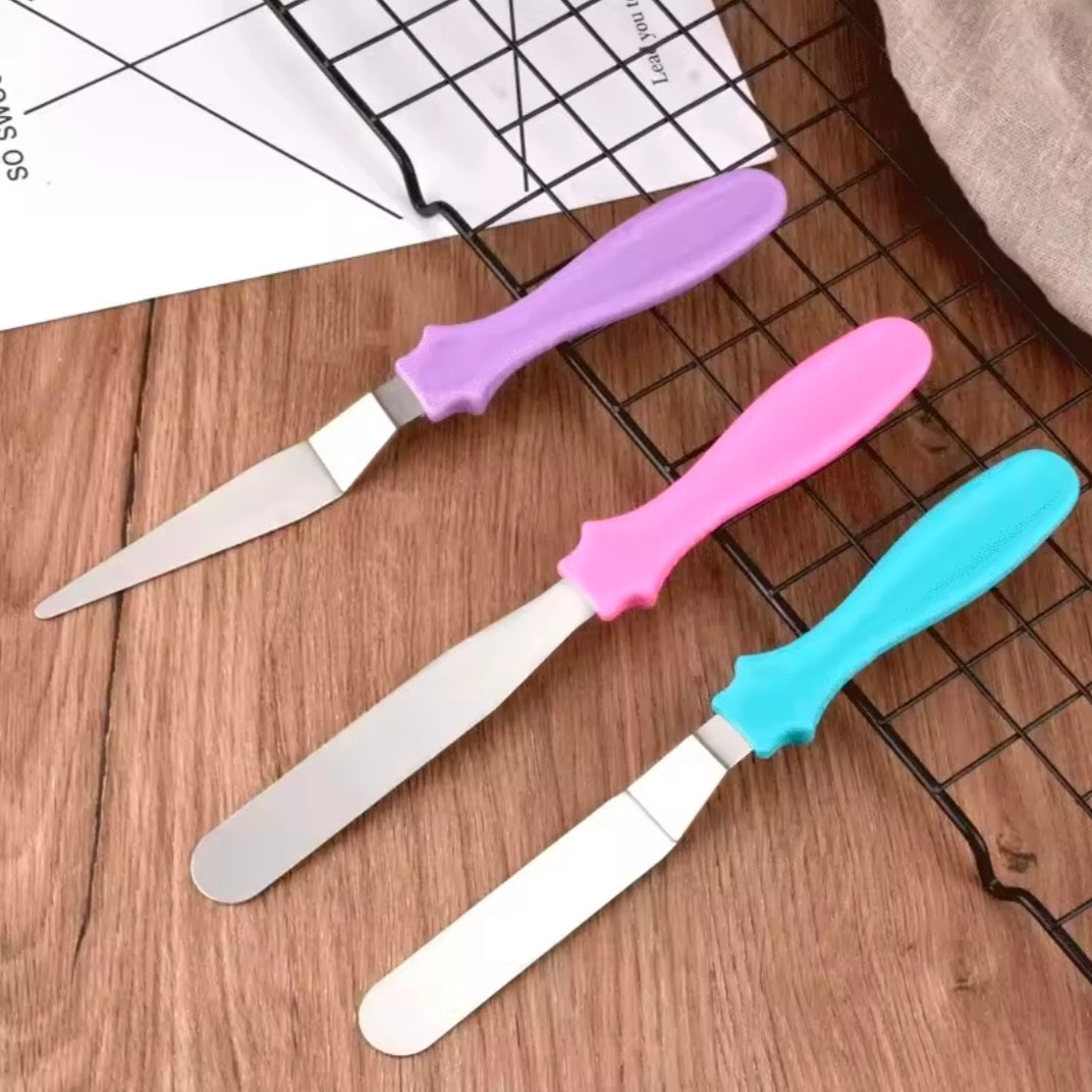 3-Piece Stainless Steel Cream and Cake Decorating Spatula Set with Plastic Handle