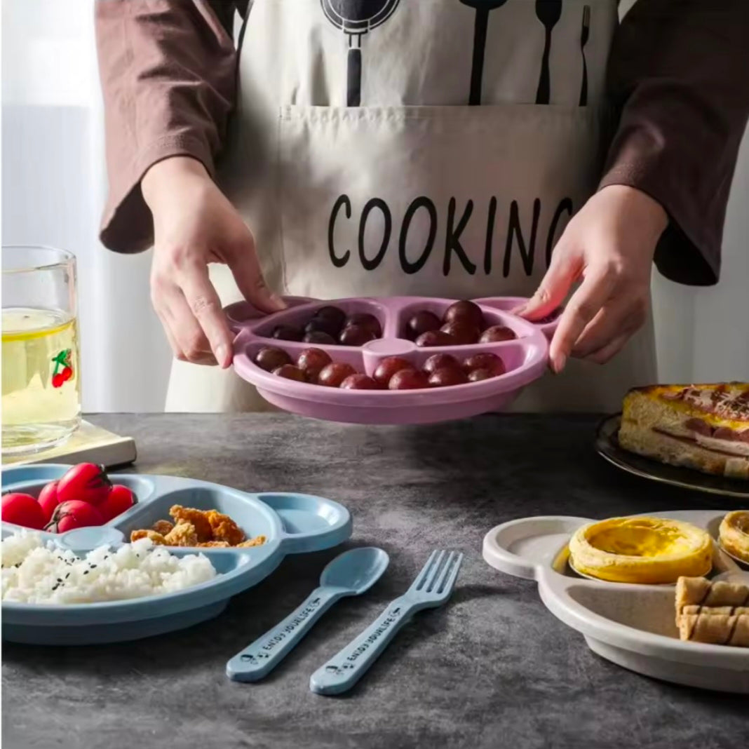 Cute bear compartment dinner plate, environmentally friendly wheat straw material, safe and anti-fall, with spoon and fork